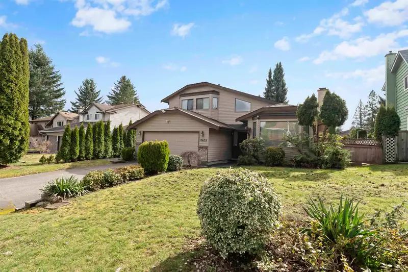 15632 98 AVENUE - photo 1 of 38