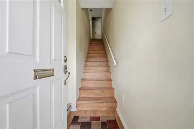 9932 MILLBURN COURT - photo 3 of 35