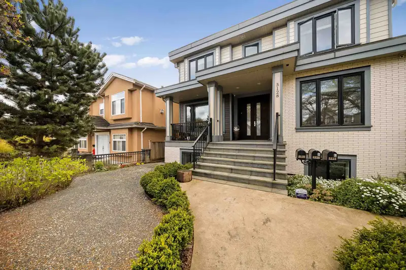 3128 GRAVELEY STREET - photo 3 of 40