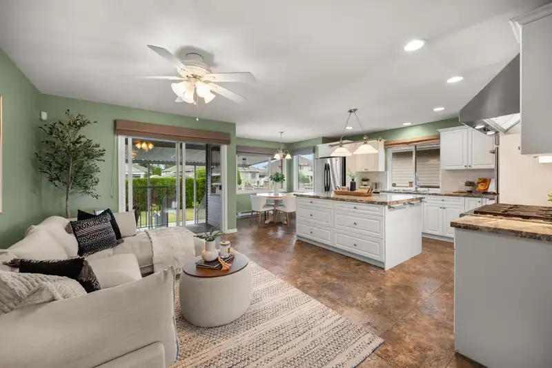 27015 24 AVENUE - photo 3 of 40