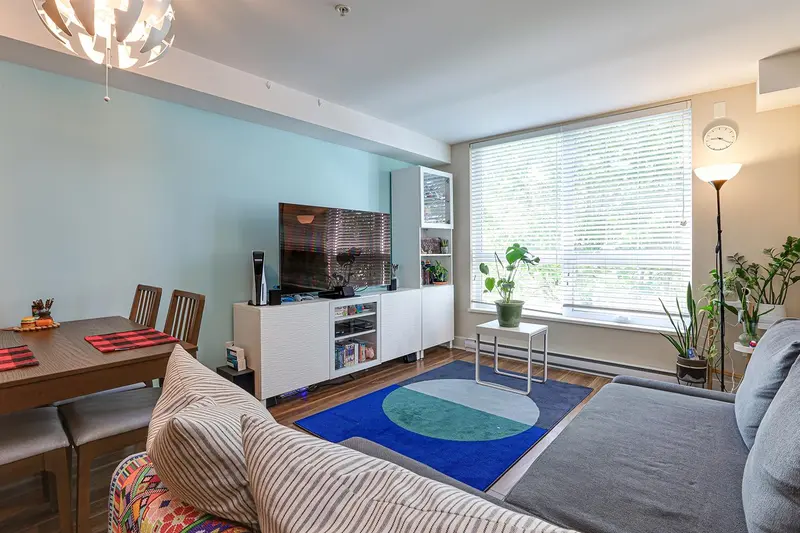 208 55 EIGHTH AVENUE - photo 1 of 24