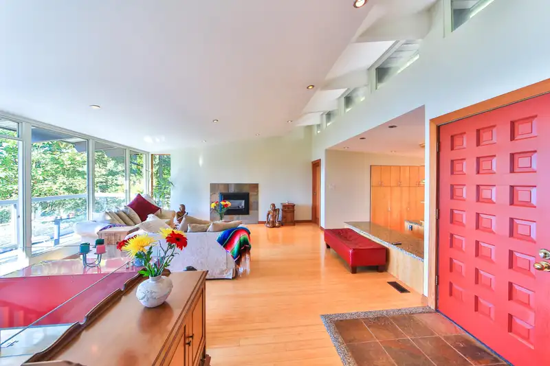 170 HIGHVIEW PLACE - photo 3 of 39