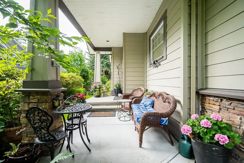 8 5688 152 STREET - photo 3 of 32