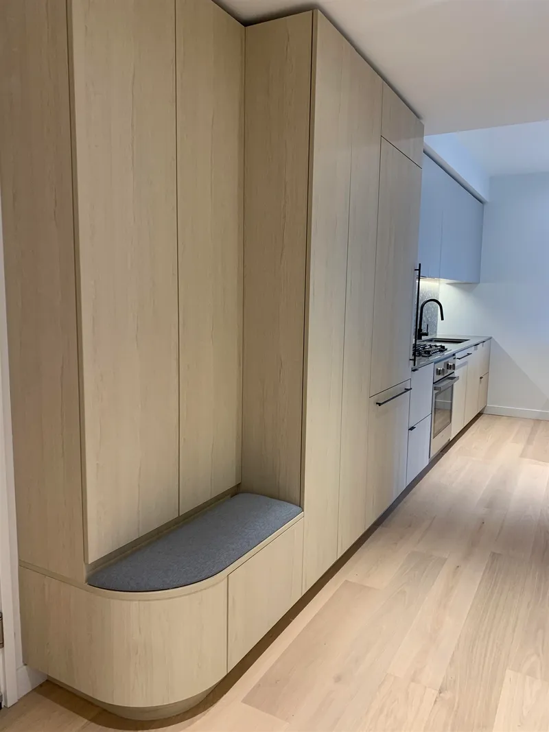 402 2471 ST. GEORGE STREET - photo 4 of 17