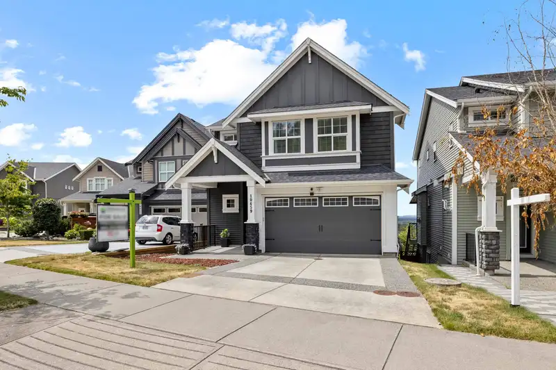 10459 248 STREET - photo 3 of 40