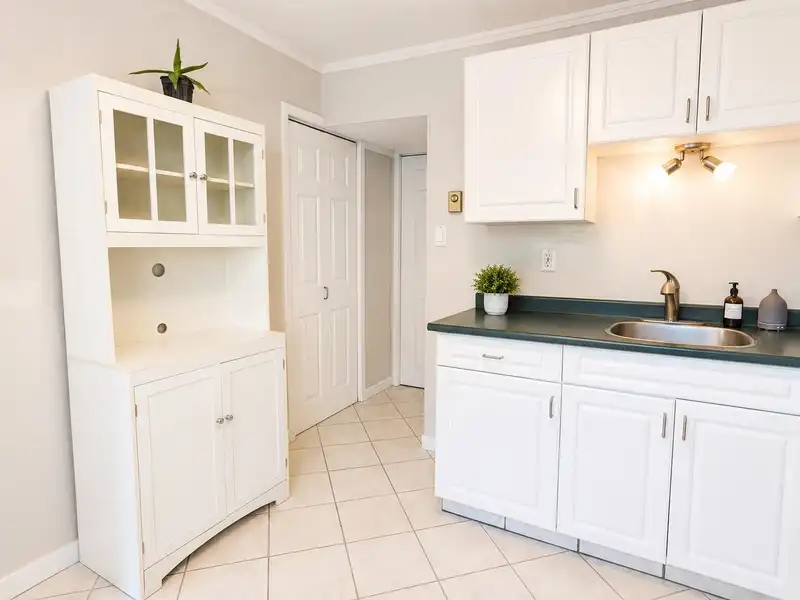 1502 DEPOT ROAD - photo 4 of 14