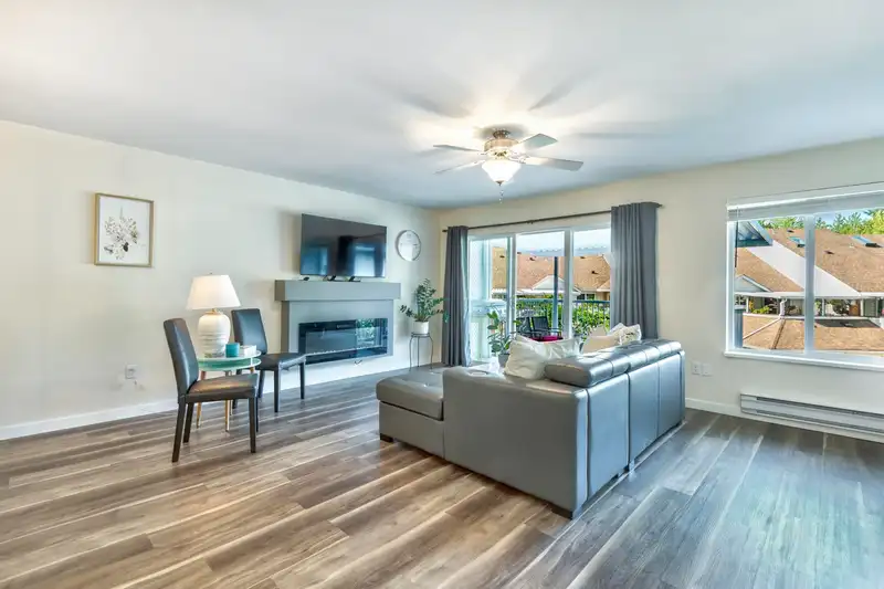 227 22555 116 AVENUE - photo 4 of 27