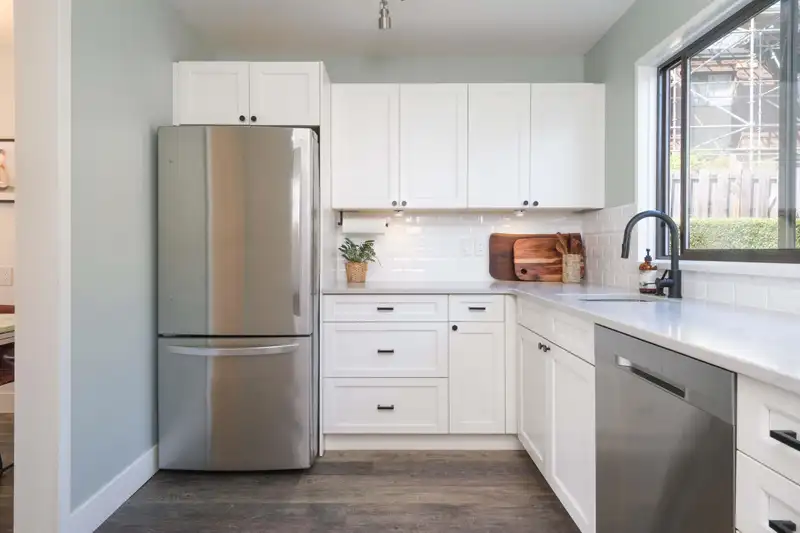 823 OLD LILLOOET ROAD - photo 4 of 39
