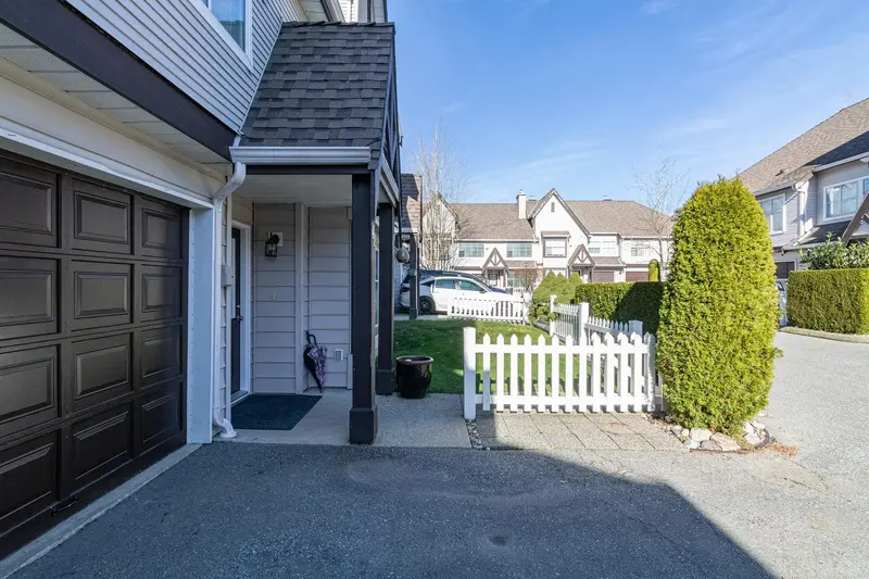 41 12099 237 STREET - photo 3 of 25