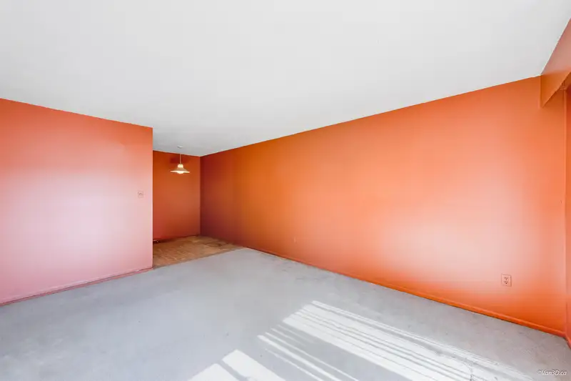 209 630 CLARKE ROAD - photo 4 of 25