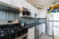 214 289 ALEXANDER STREET - thumbnail 10