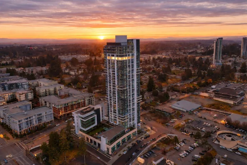 2901 13675 107A AVENUE - photo 1 of 11