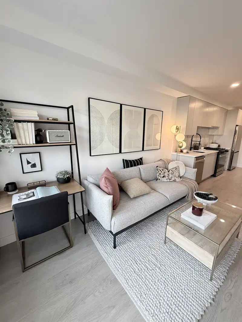 205 13258 105 AVENUE - photo 3 of 23