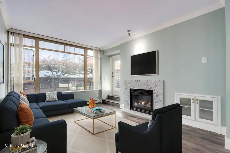 104 1896 MARINE DRIVE - photo 2 of 24