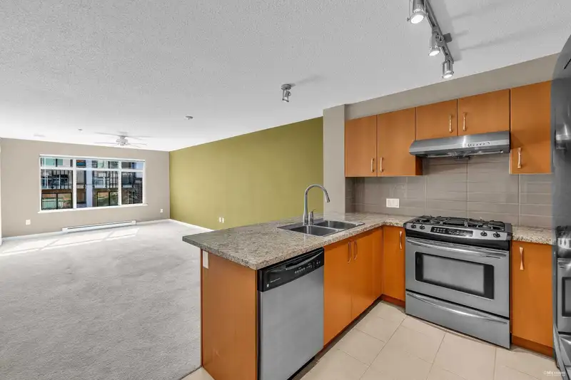 328 9288 ODLIN ROAD - photo 1 of 12