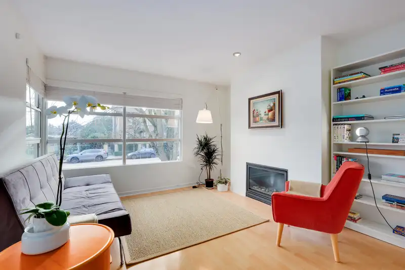 206 3023 W 4TH AVENUE - photo 2 of 20