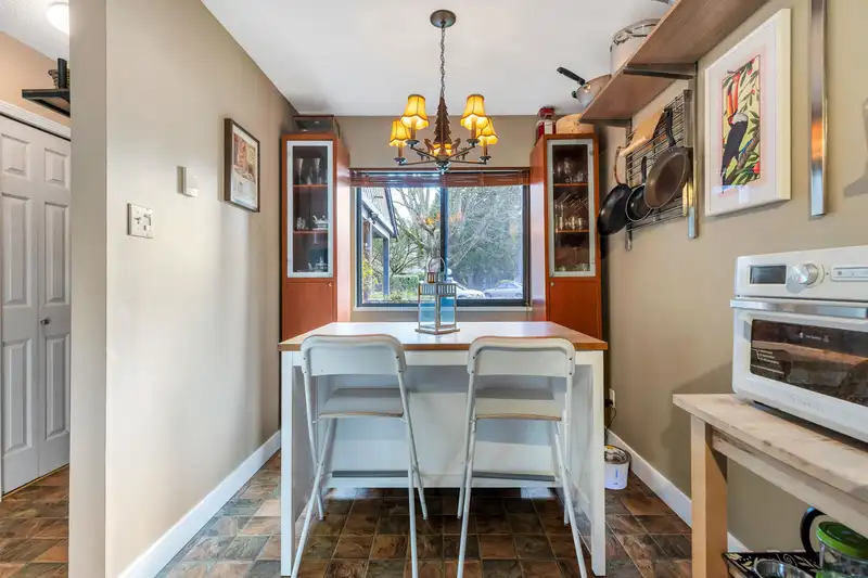 7 7300 LEDWAY ROAD - photo 4 of 23