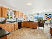 603 MARINE DRIVE - thumbnail 3