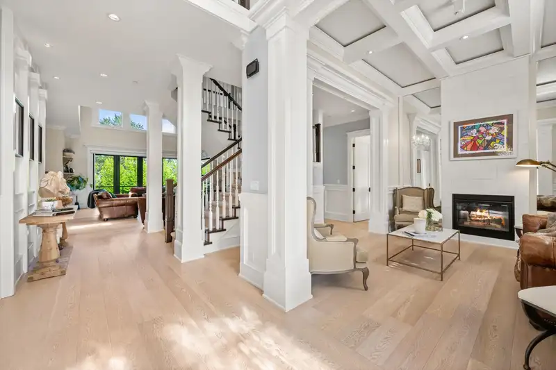 350 198TH STREET - photo 4 of 40