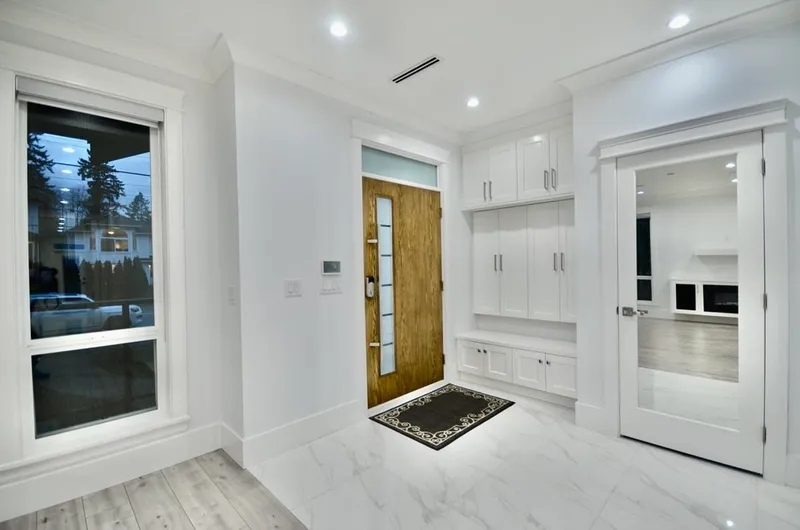 1936 PRAIRIE AVENUE - photo 3 of 25