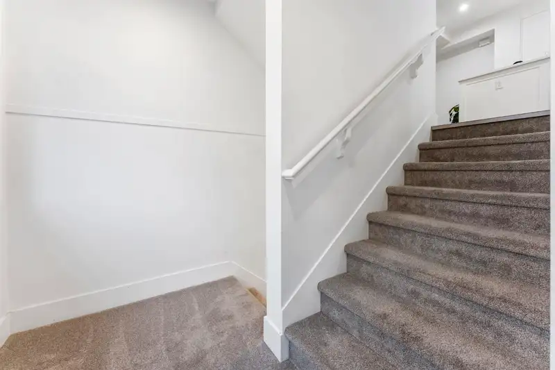 8 7167 116 STREET - photo 3 of 36