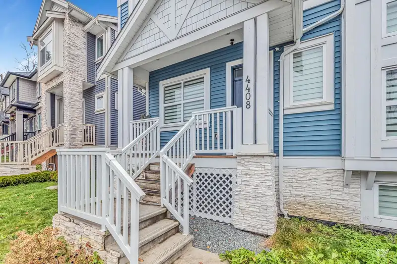 4408 N AUGUSTON PARKWAY - photo 4 of 33
