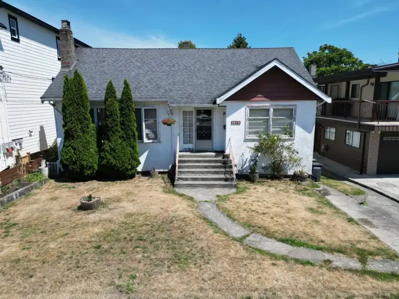 6678 WALKER AVENUE - photo 1 of 18