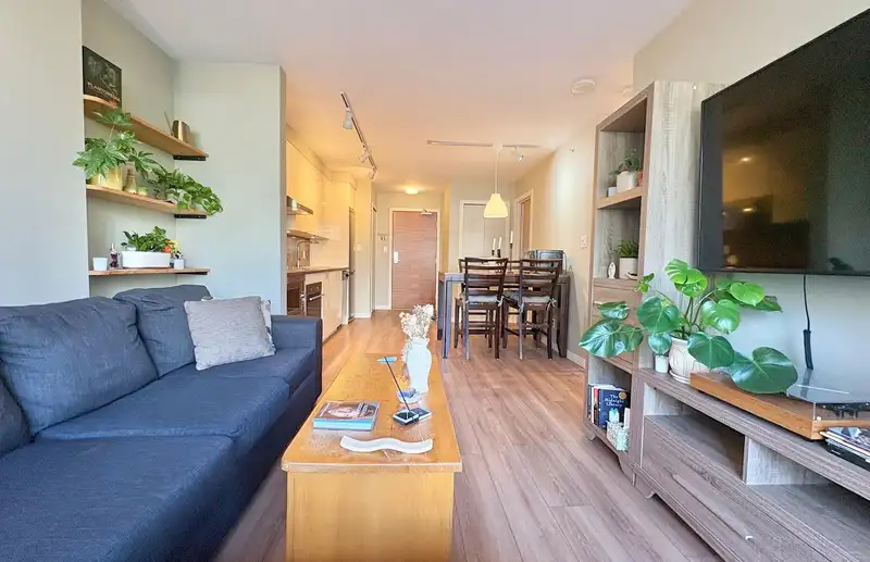 308 161 W GEORGIA STREET - photo 2 of 36
