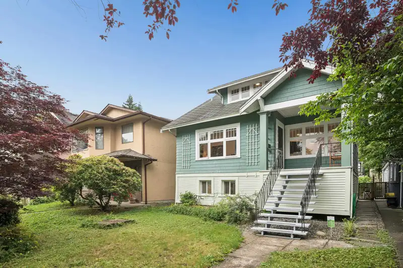 936 W 17TH AVENUE - photo 1 of 40