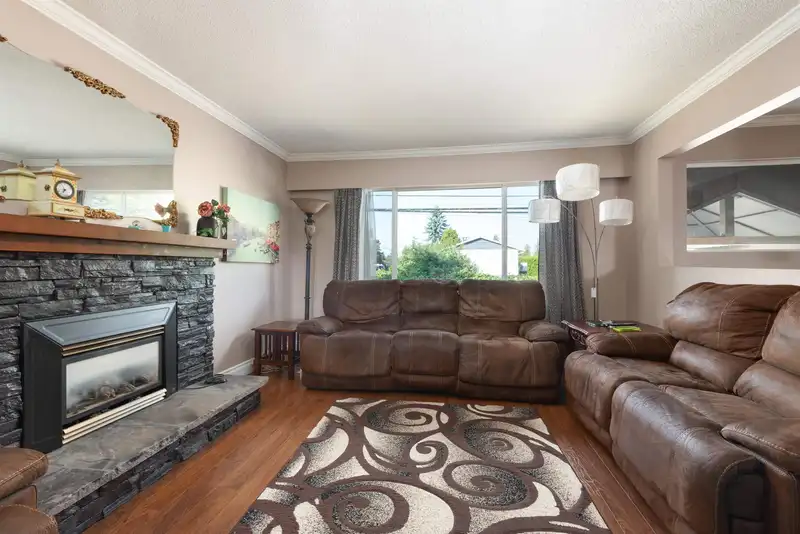 12344 228 STREET - photo 4 of 31