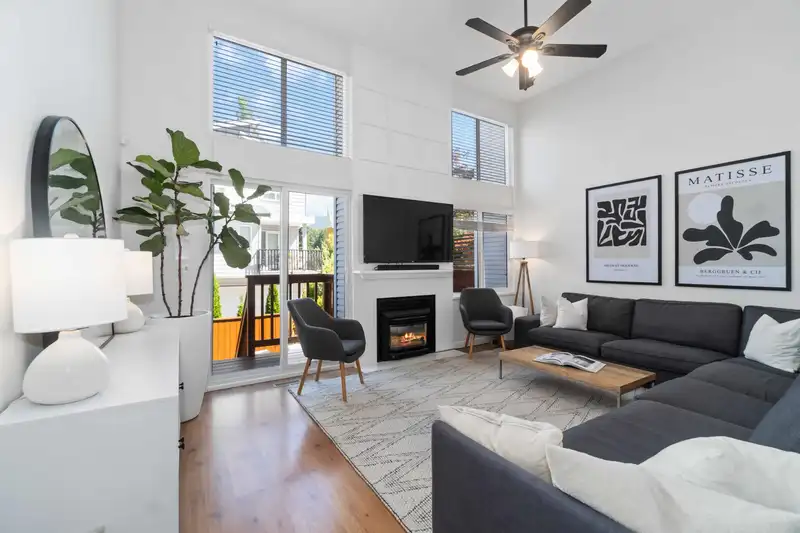 D 3374 SEFTON STREET - photo 1 of 27
