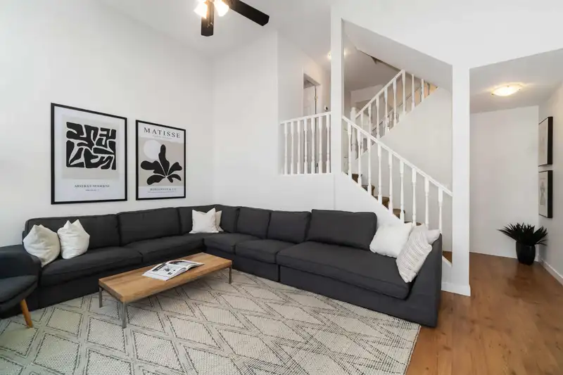 D 3374 SEFTON STREET - photo 4 of 27