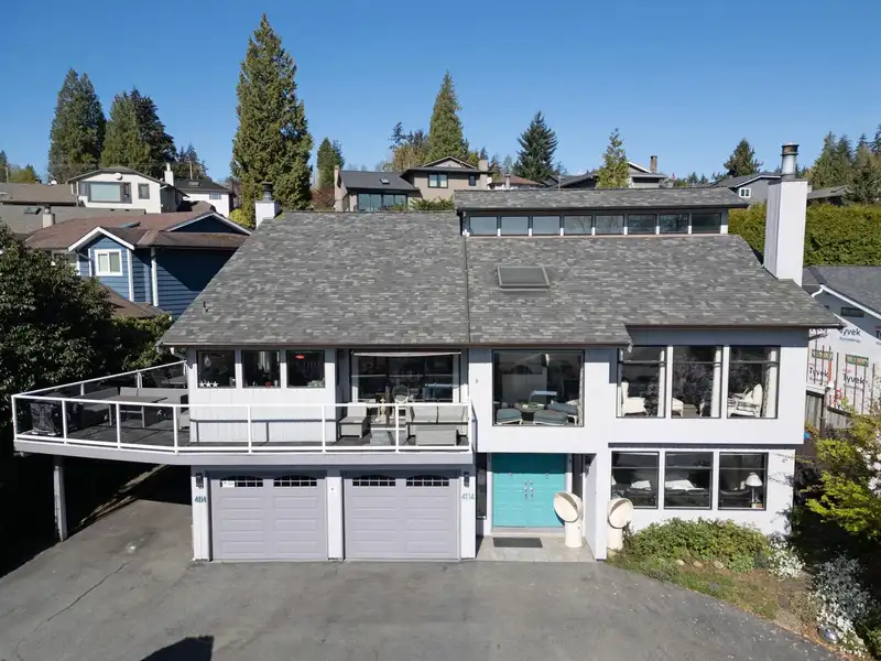 4114 RUSSELL COURT - photo 1 of 33