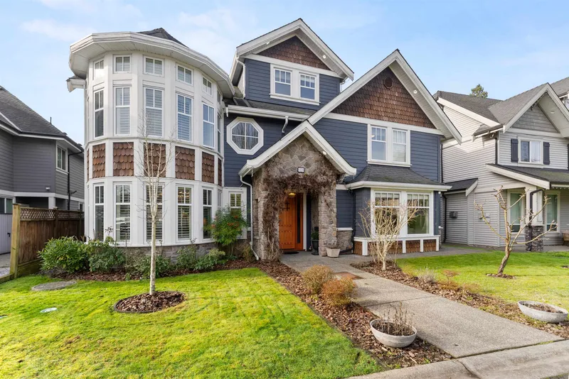 A 5229 LYNN PLACE - photo 3 of 25