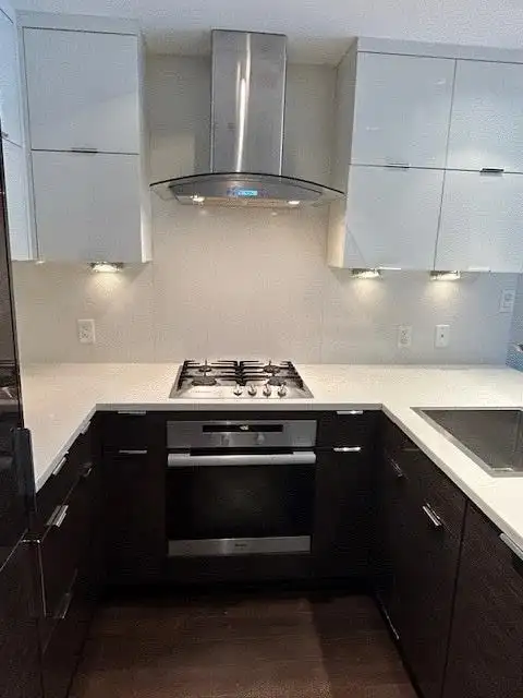 101 1777 W 7TH AVENUE - photo 2 of 22