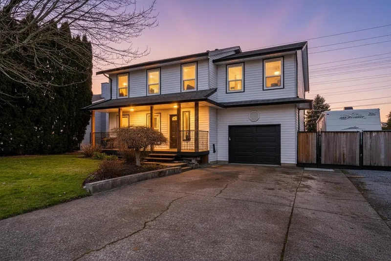 21229 95 AVENUE - photo 1 of 25