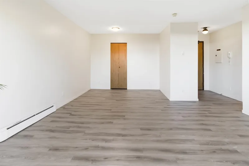 303 1296 W 70TH AVENUE - photo 3 of 17