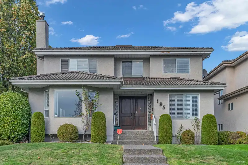 195 W 45TH AVENUE - photo 1 of 10