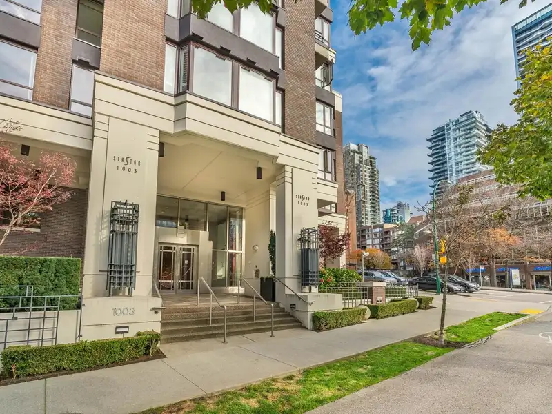1407 1003 PACIFIC STREET - photo 1 of 12