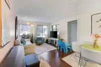 211 500 ROYAL AVENUE - thumbnail 1