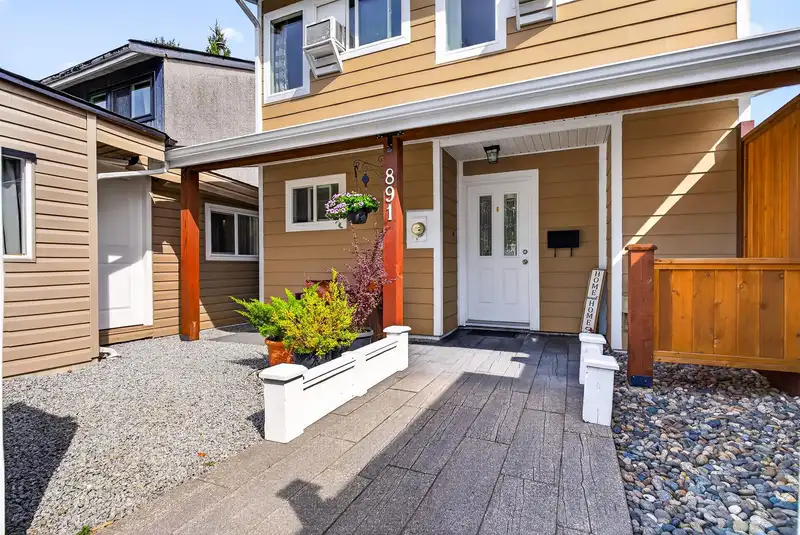 891 PINEBROOK PLACE - photo 2 of 40
