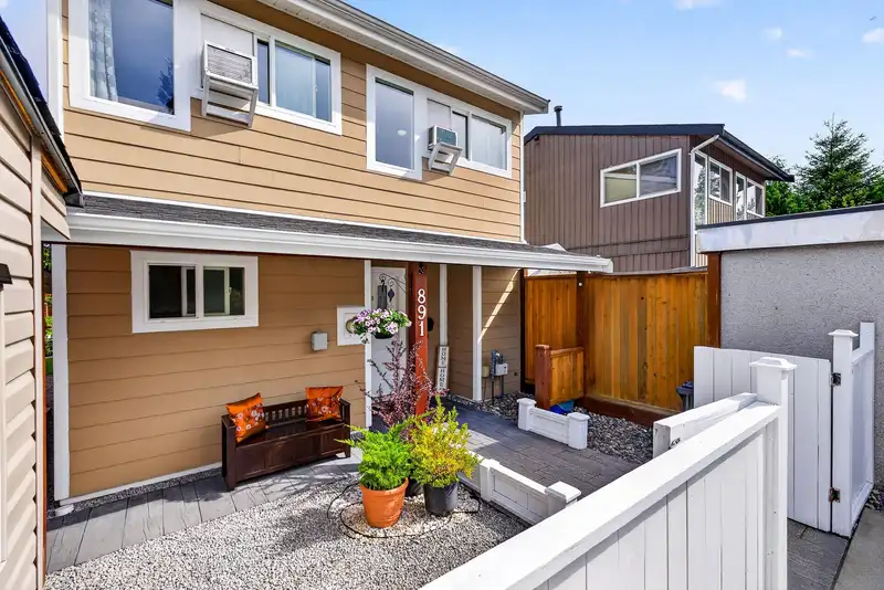 891 PINEBROOK PLACE - photo 4 of 40
