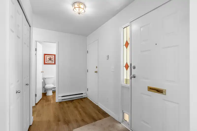 3 10056 154 STREET - photo 2 of 32