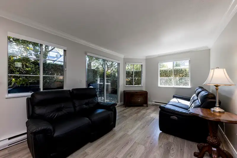 7 249 E 4TH STREET - photo 3 of 24