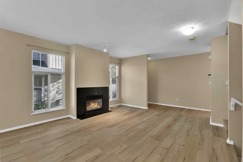 34 6747 137 STREET - photo 2 of 25