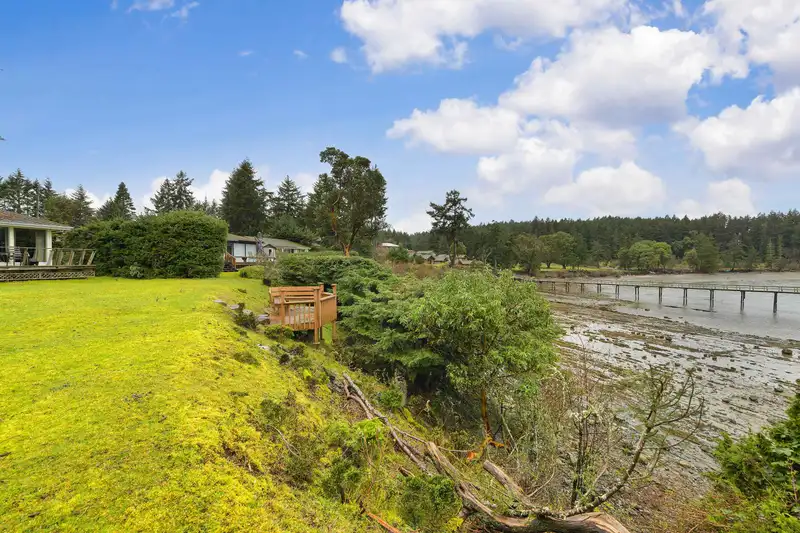 506 ARBUTUS DRIVE - photo 4 of 36