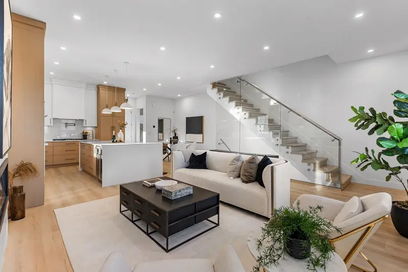 4 1536 DUTHIE AVENUE - photo 1 of 25