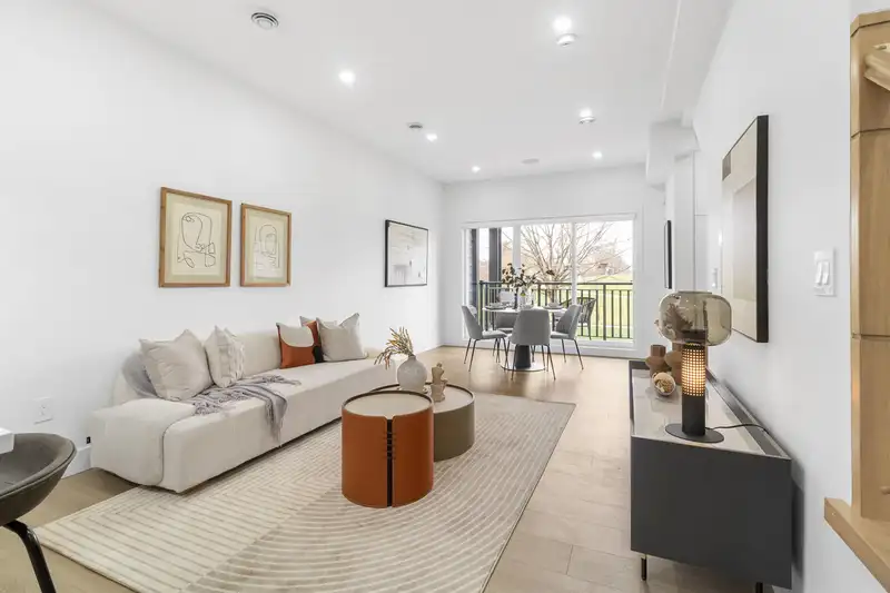 6 22551 WESTMINSTER HIGHWAY - photo 1 of 30