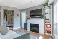 211 15735 CROYDON DRIVE - thumbnail 5