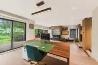 423 GREENSBORO PLACE - thumbnail 1
